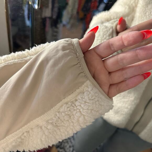 Abercrombie & Fitch Full Zip Sherpa Jacket White Size Medium - Picture 4 of 8